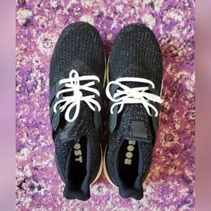 Mens Adidas Boost